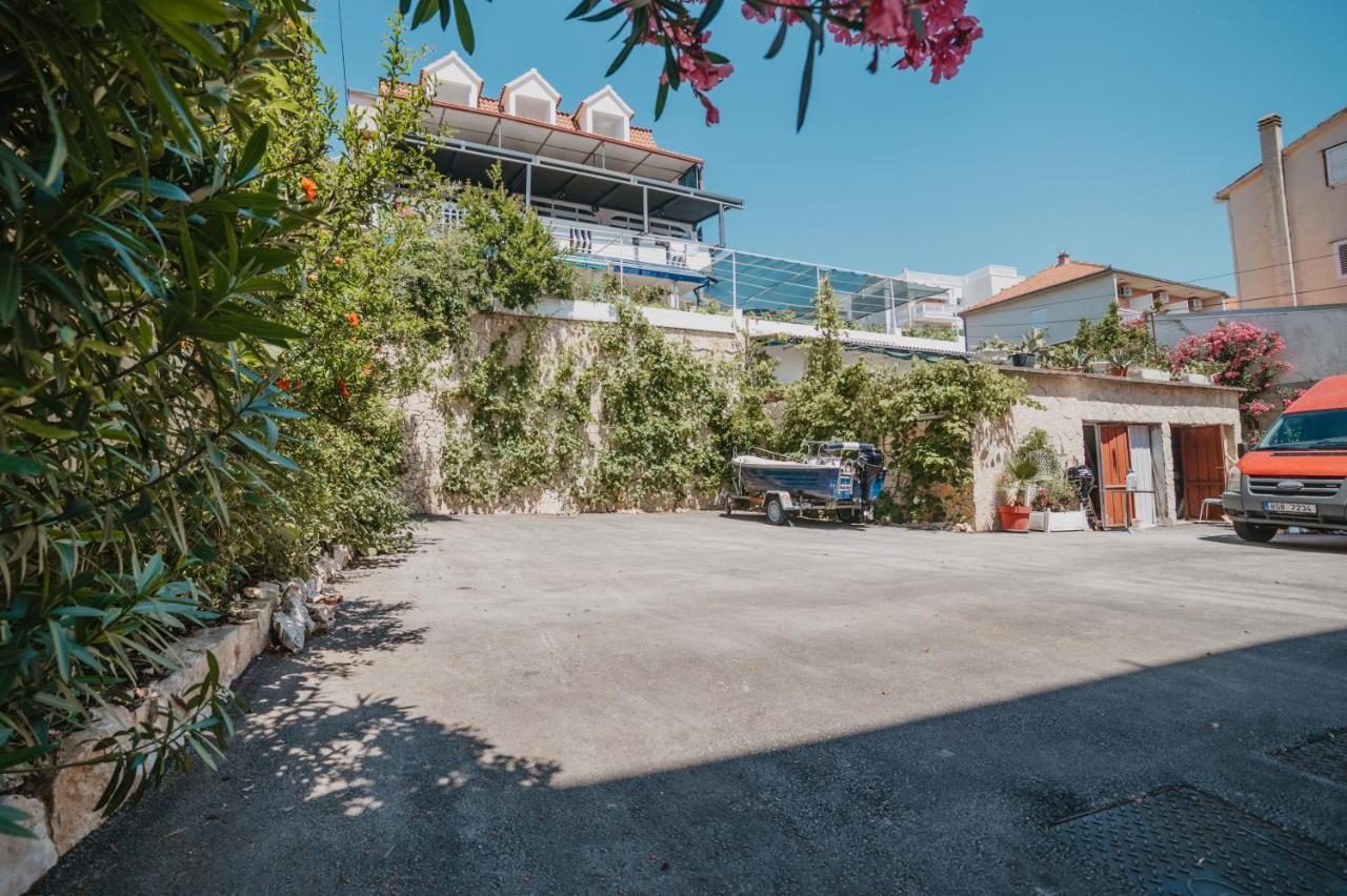 Black Pearl Tisno Exterior photo